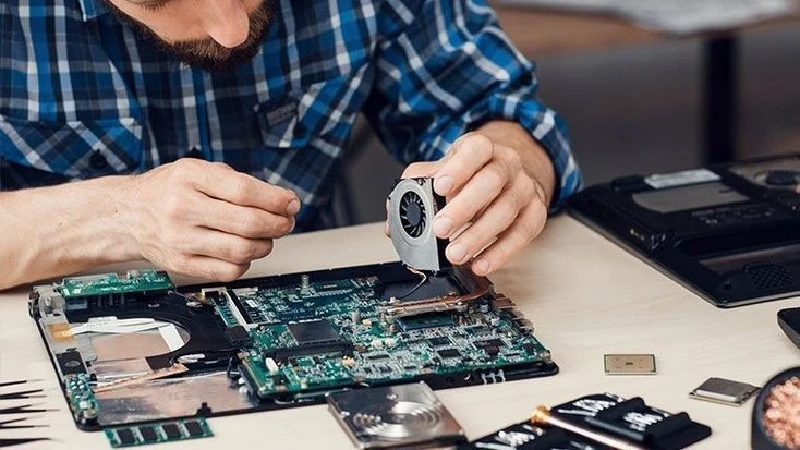 Dépannage Informatique Rapide Dans Les Yvelines : Pourquoi C'est Essentiel Pour Votre Entreprise
